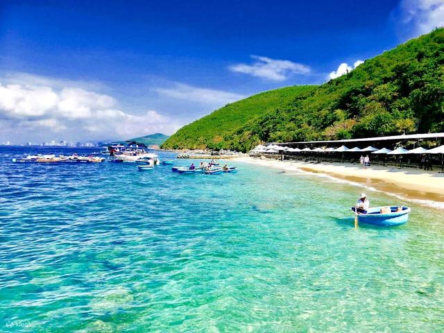 Nha Trang Diving Tour At Coral Bay