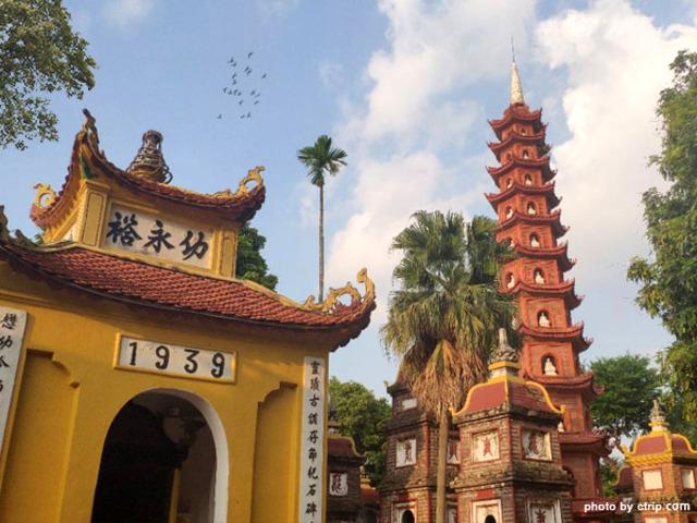 FULL DAY EXPLORING HANOI GROUP TOUR