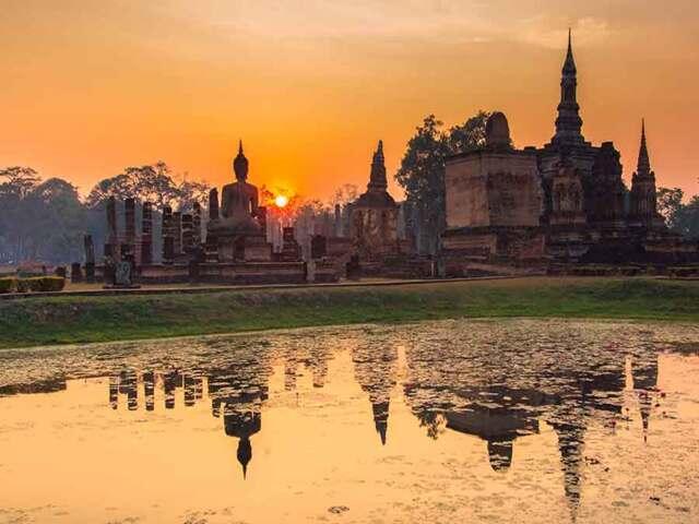 Essential Thailand